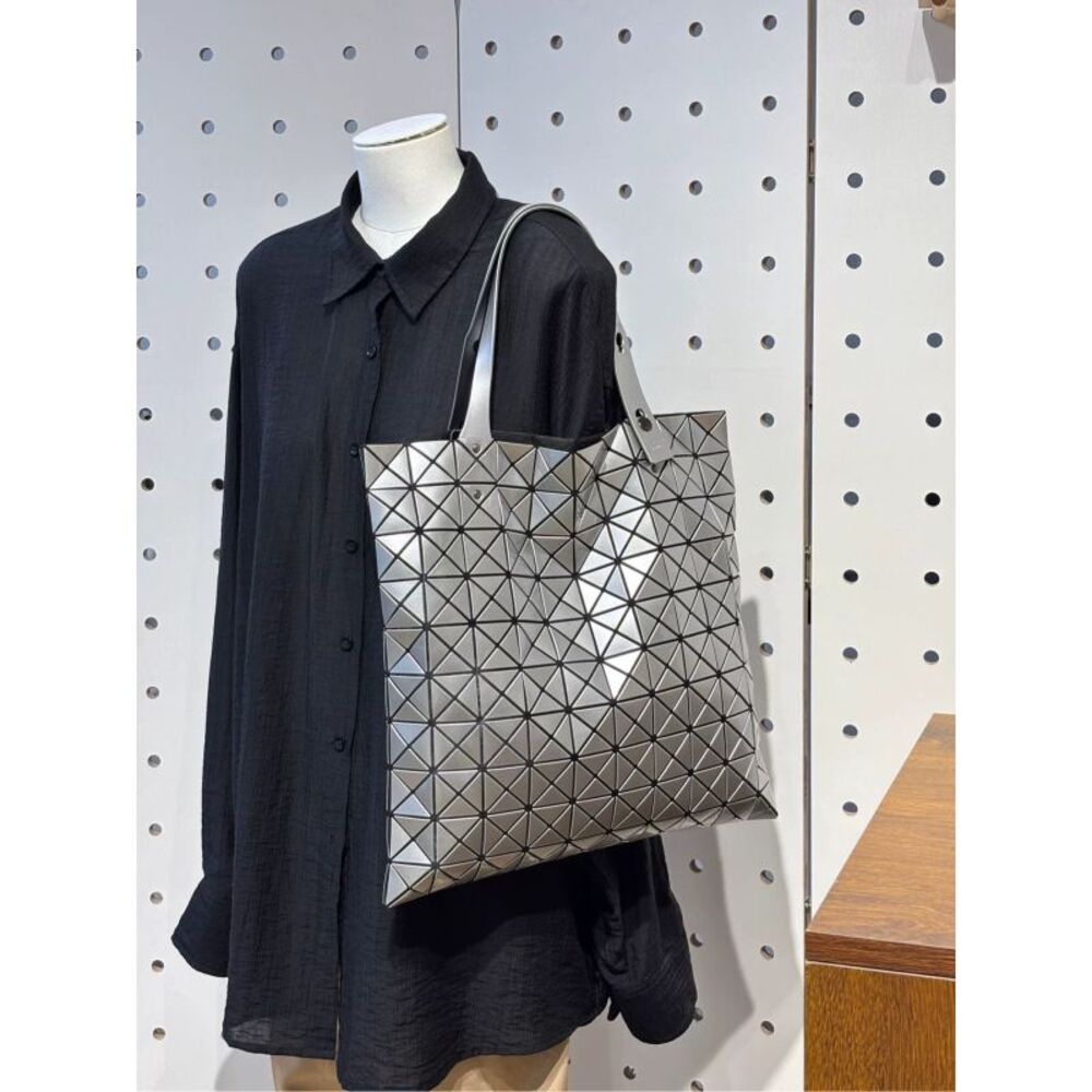 Issey Miyake Women Pre-Loved Bag Very Good Condition